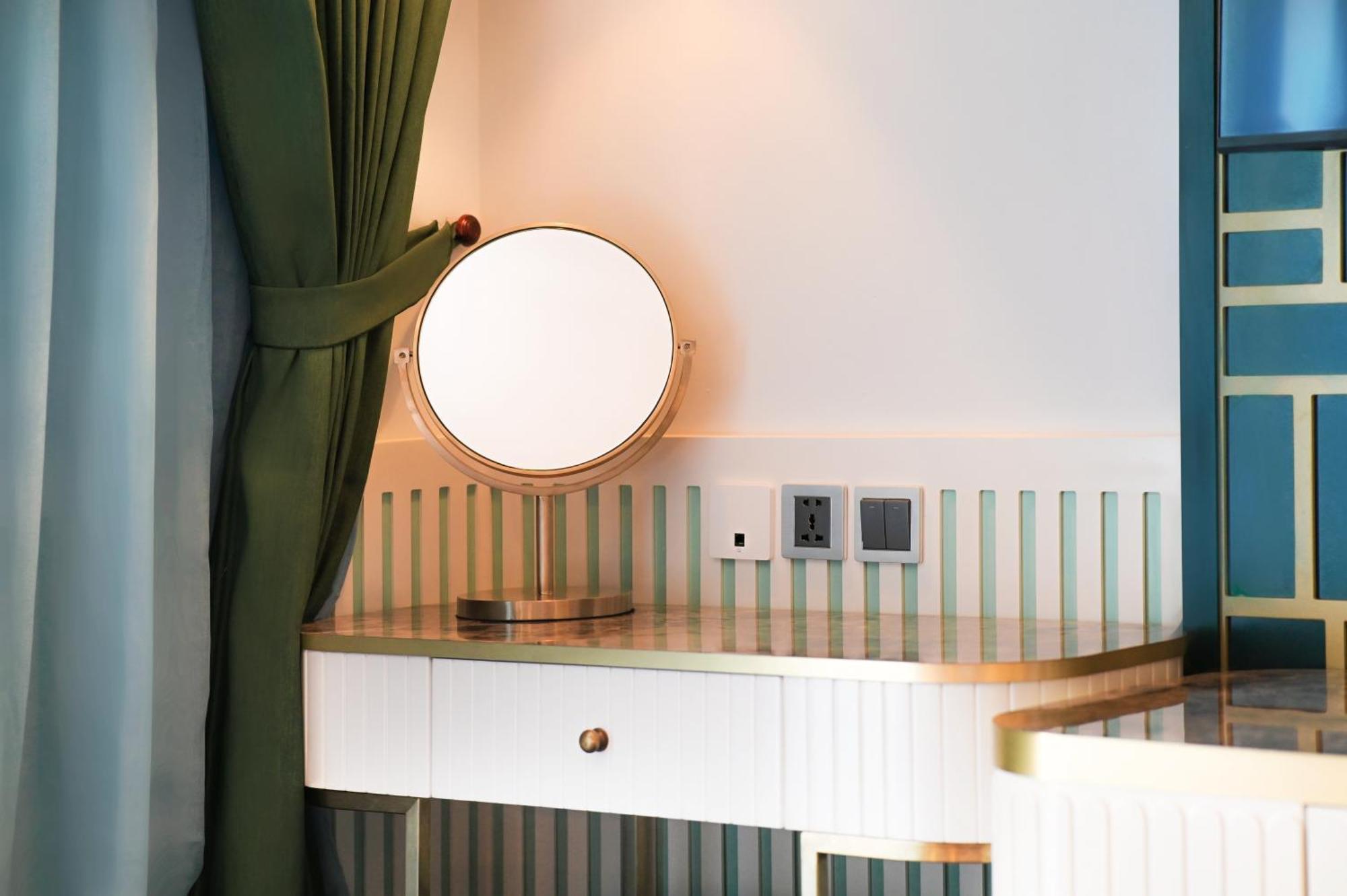 Bel Marina Hoi An Resort Zewnętrze zdjęcie A dressing table